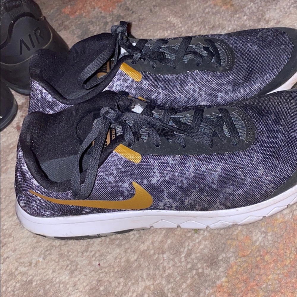 Nike Sneakers